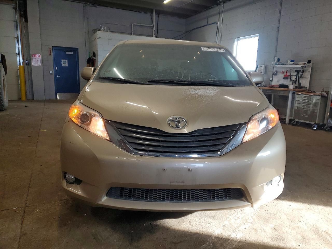 2011 Toyota Sienna xle