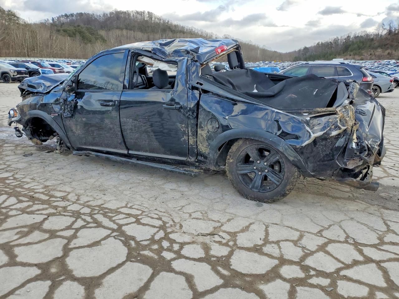 2022 Dodge Ram 1500 Classic slt