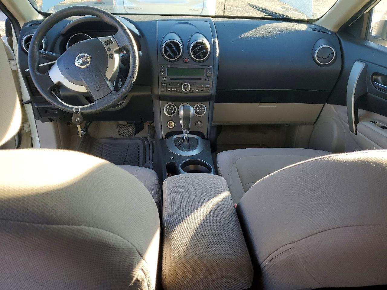 2010 Nissan Rogue s