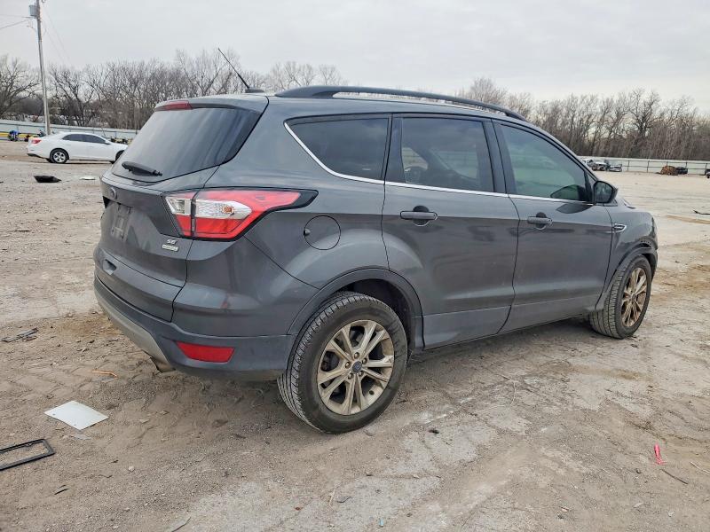 2018 Ford Escape se