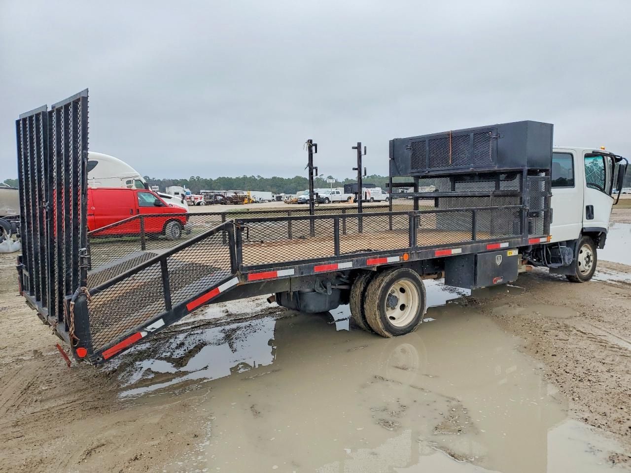 2024 Isuzu NPR HD Crew Cab Flatbed Truck