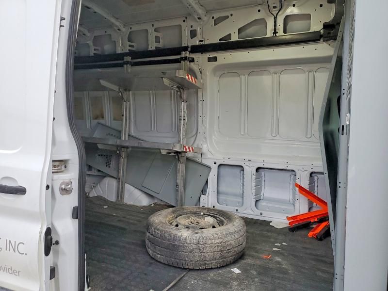 2022 Ford Transit T-250