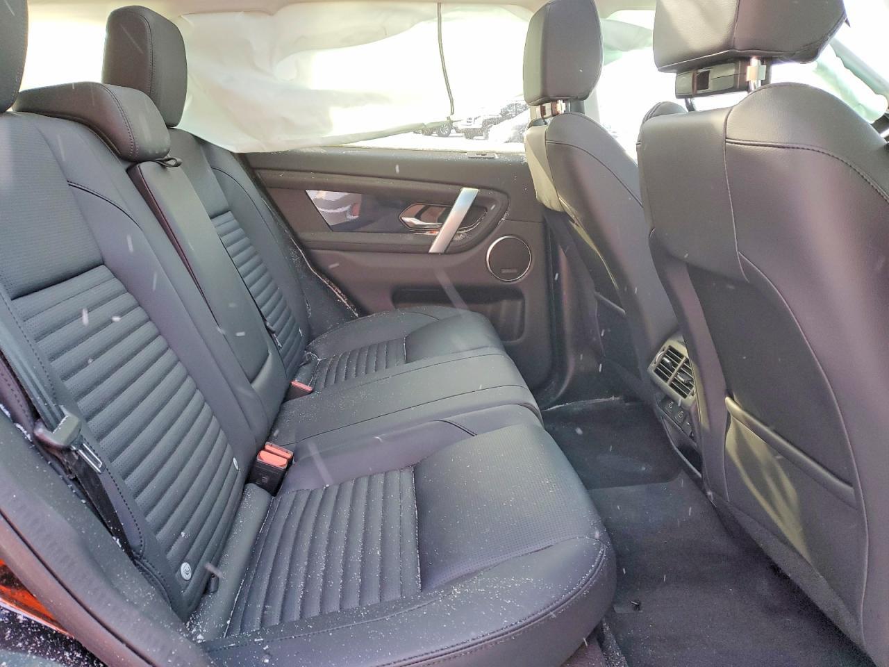 2024 Land Rover Discovery Sport s