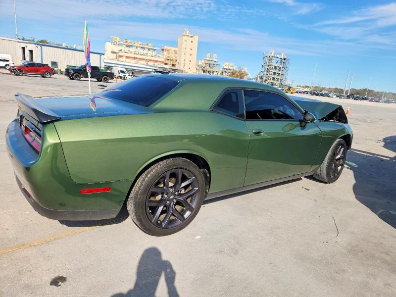 2022 Dodge Challenger sxt