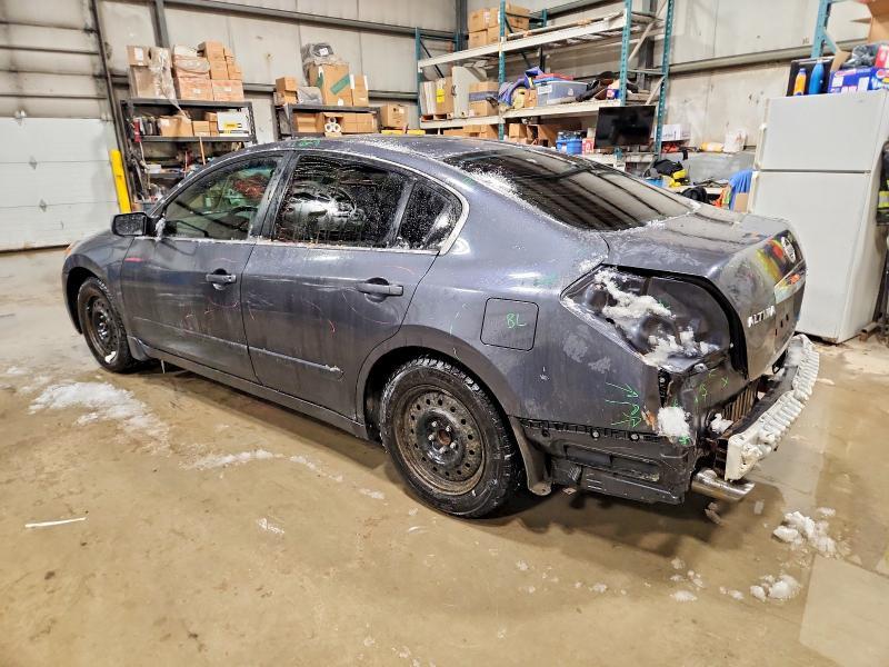 2012 Niss Altima Base