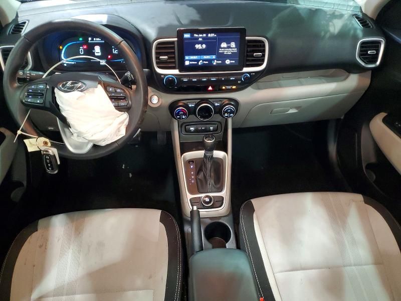 2025 Hyundai Venue sel