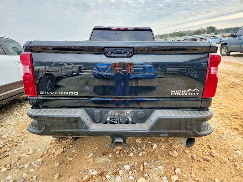 2023 Chevrolet Silverado K3500 High Country