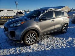 KIA Vehiculos salvage en venta: 2017 KIA Sportage ex