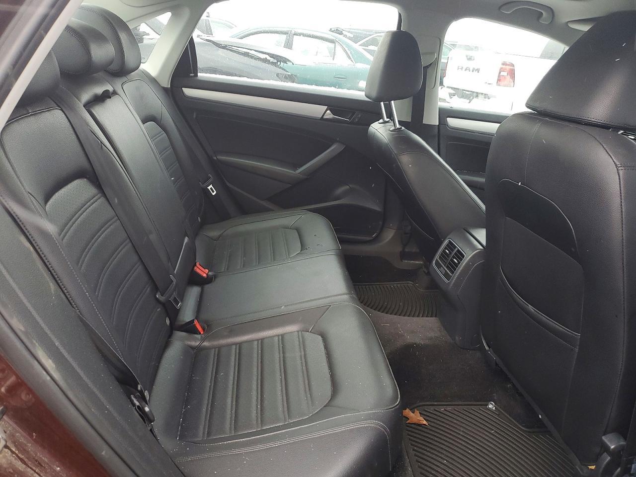 2013 Volkswagen Passat se