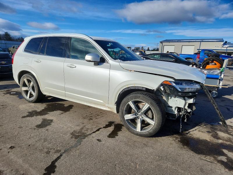 2019 Volvo Xc90 T6 R-design
