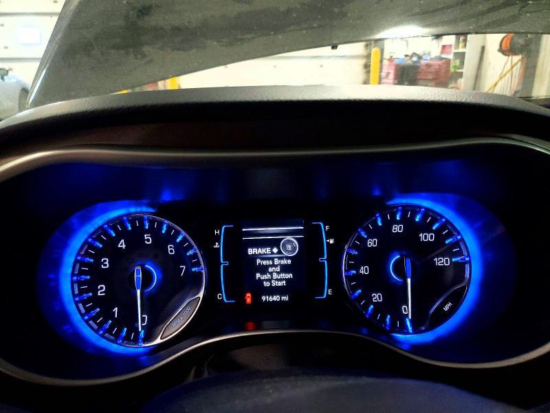 2017 Chrysler Pacifica Touring l