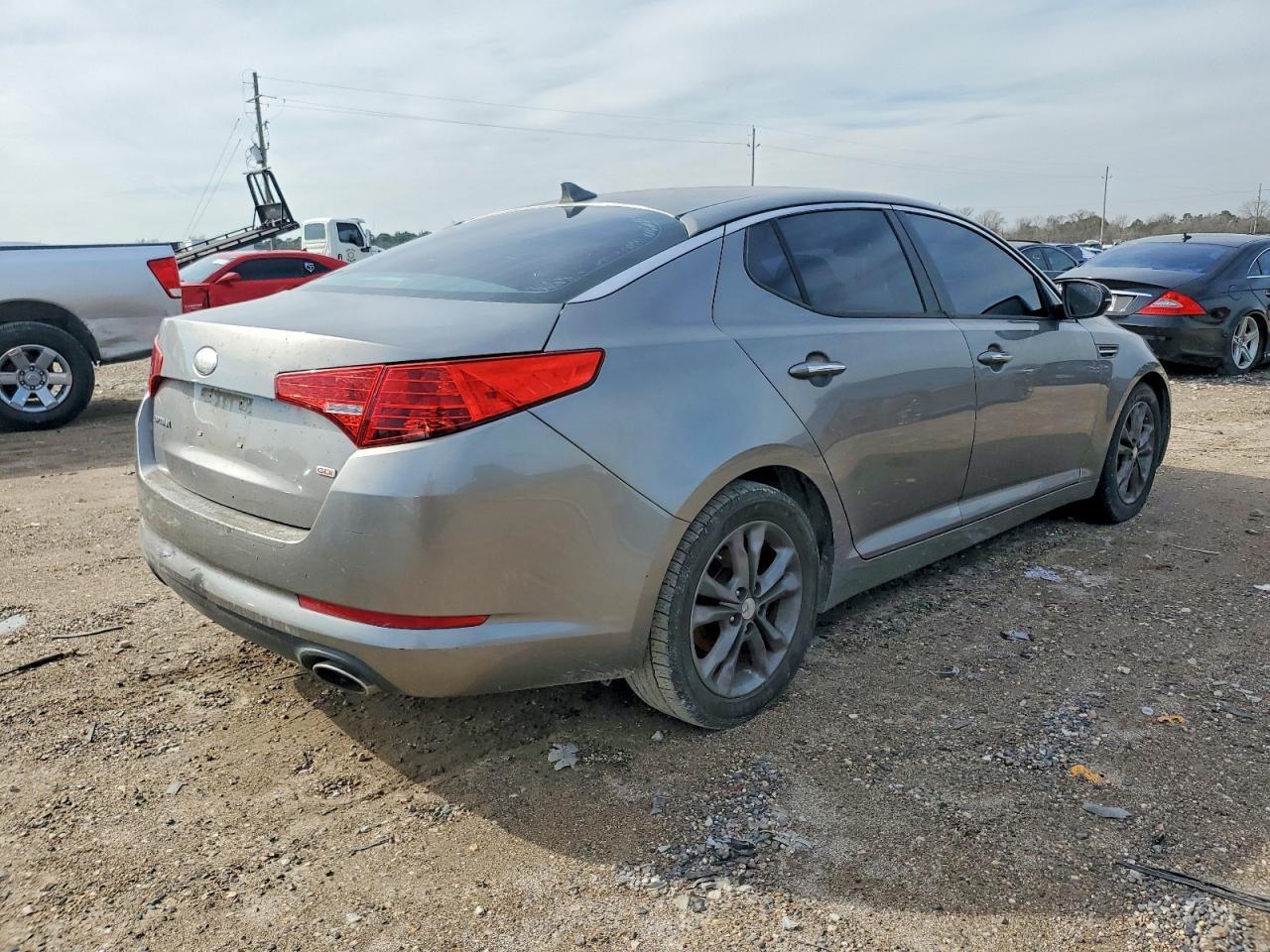 2013 KIA Optima lx