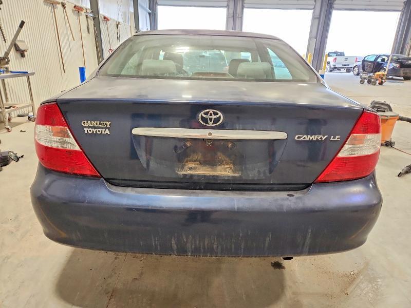 2004 Toyota Camry le