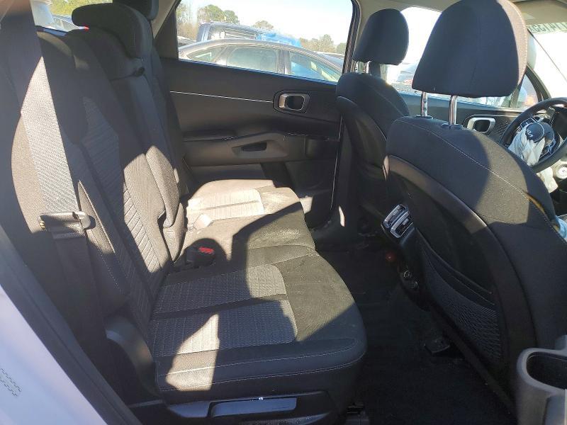 2022 KIA Sorento lx