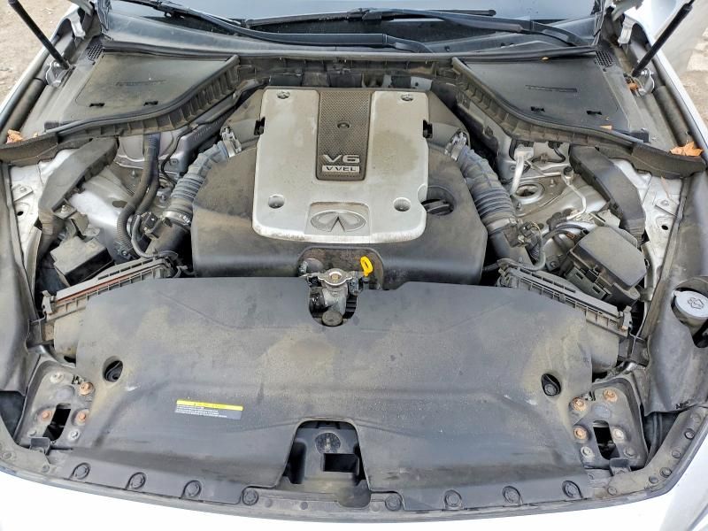 2015 Infiniti Q50 Base