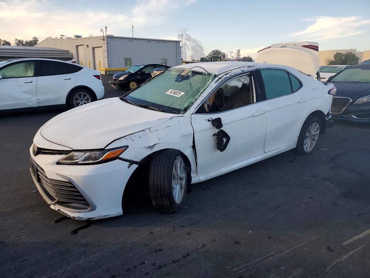 2022 Toyota Camry le