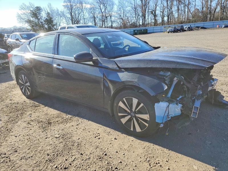 2020 Nissan Altima sv