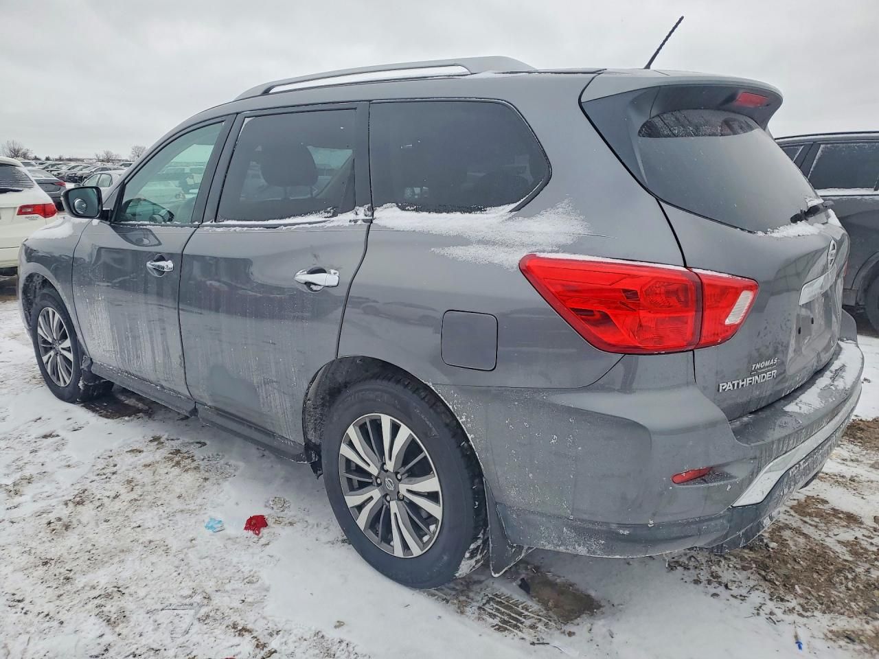 2017 Nissan Pathfinder s