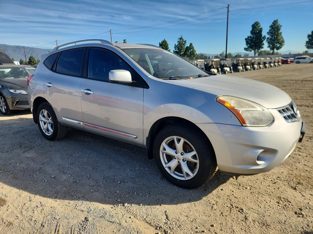 2011 Nissan Rogue s
