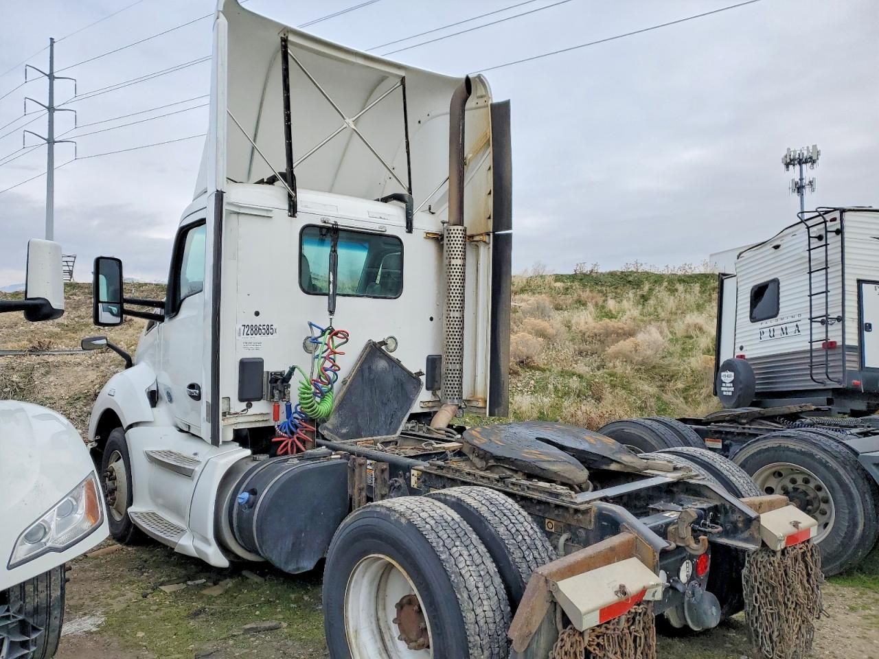 2015 Kenworth T680 Semi Truck