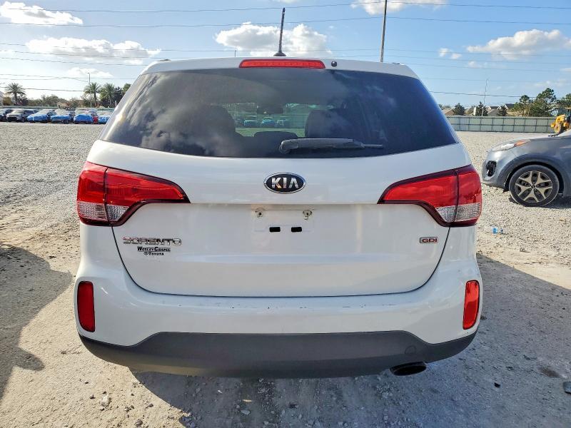 2015 KIA Sorento lx