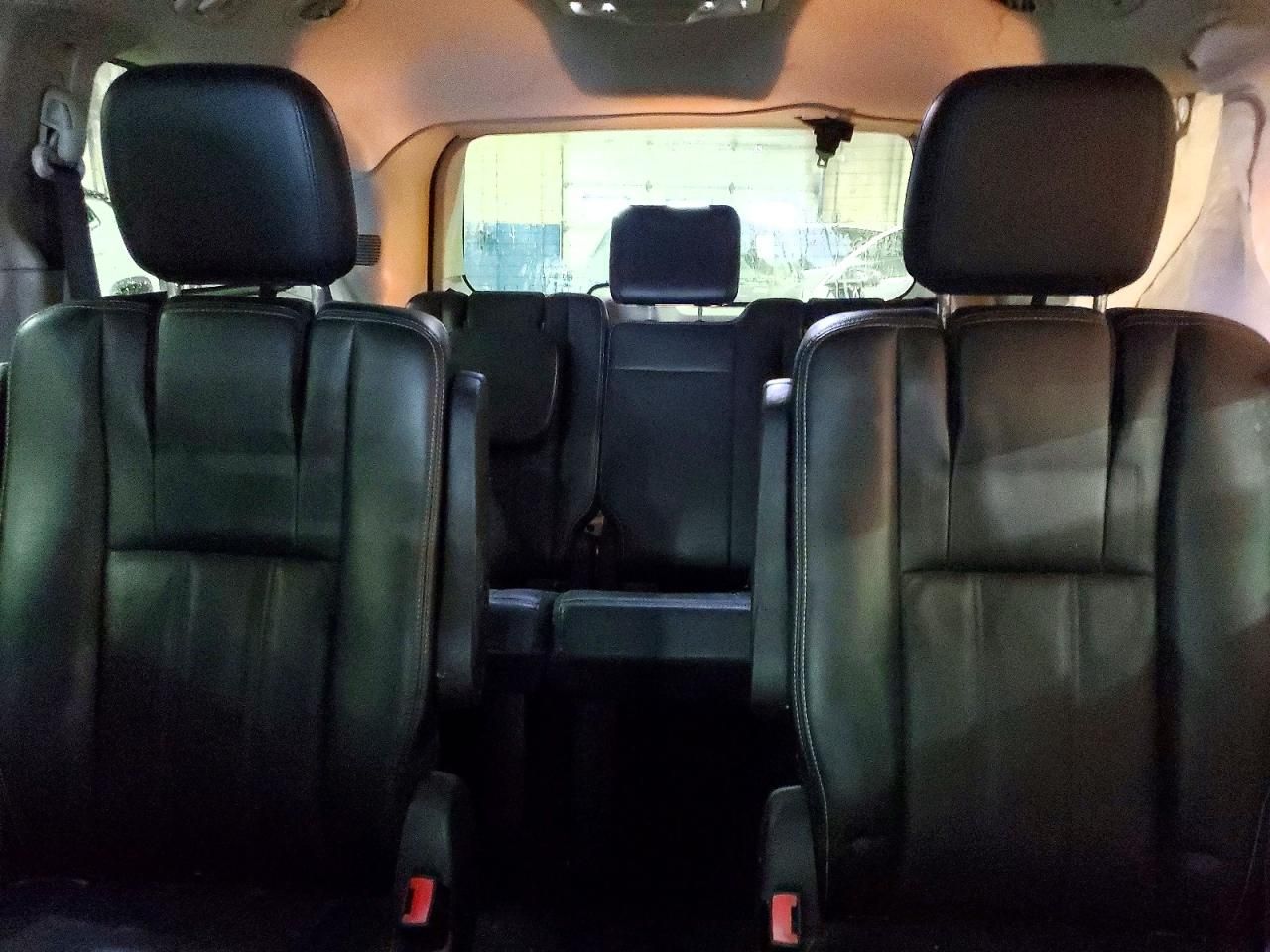 2012 Chrysler Town & Country Touring