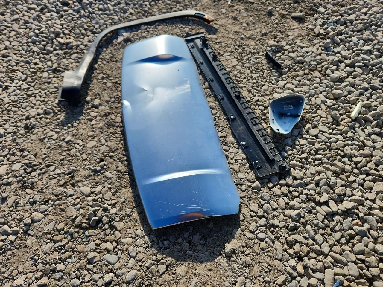 2024 Rivian R1S Adventure