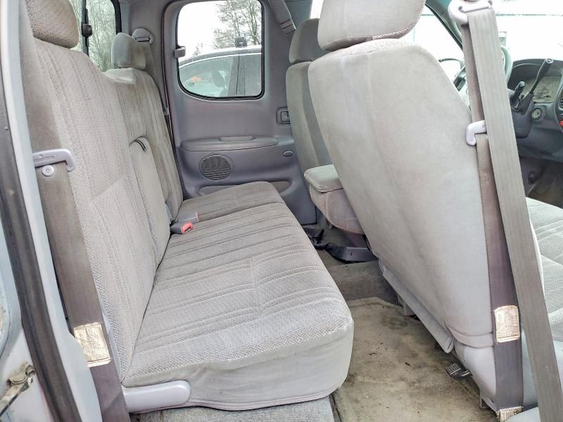 2000 Toyota Tundra Access cab