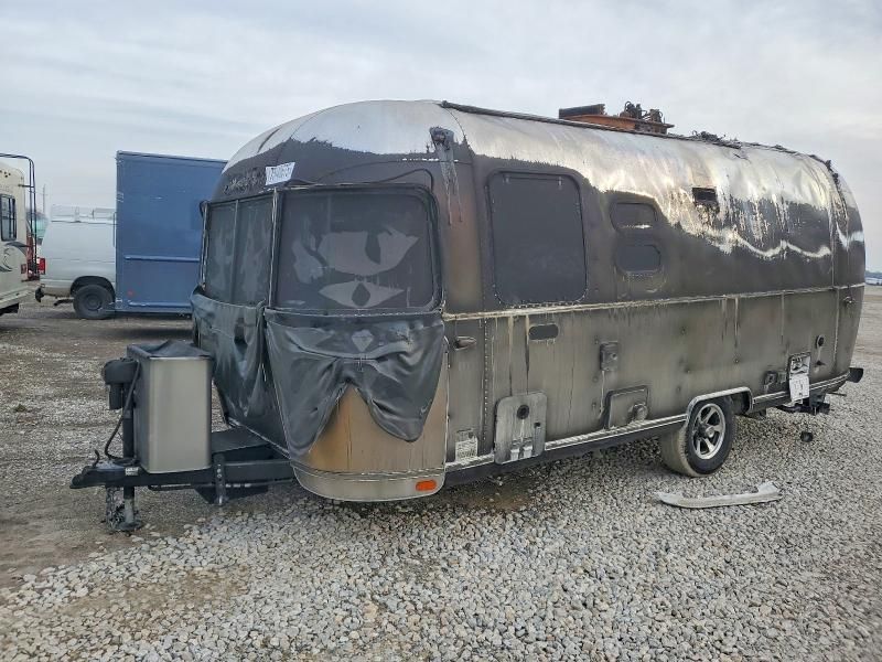 2021 Airstream Safari