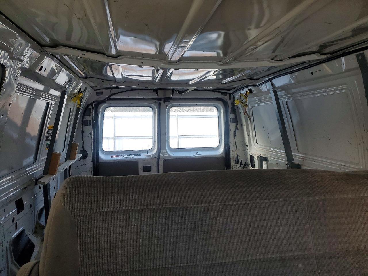 2013 Ford Econoline E250 van