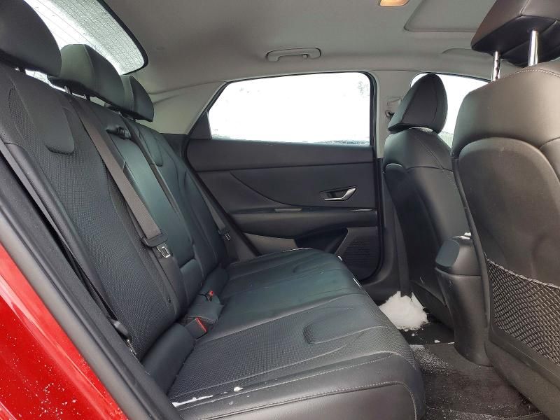 2022 Hyundai Elantra Limited