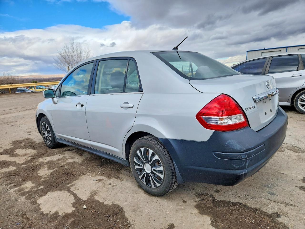 2007 Nissan Versa s