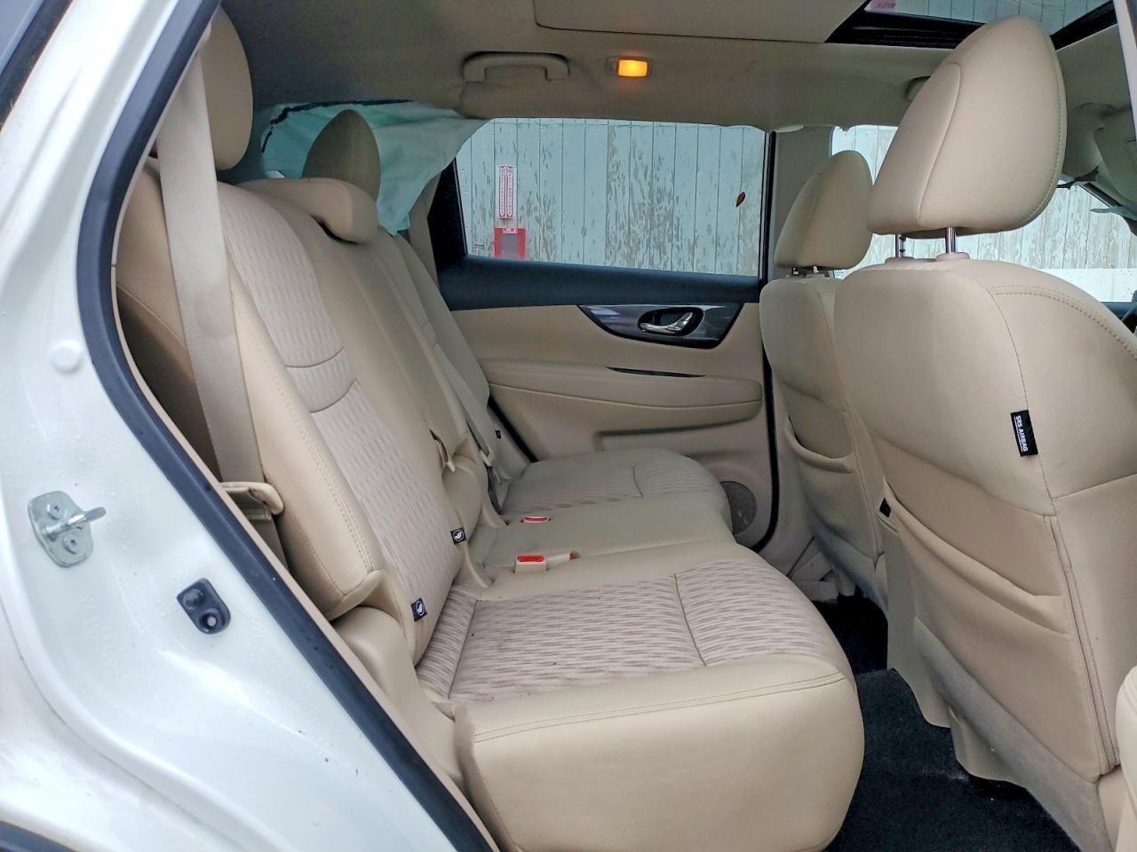 2017 Nissan Rogue sv