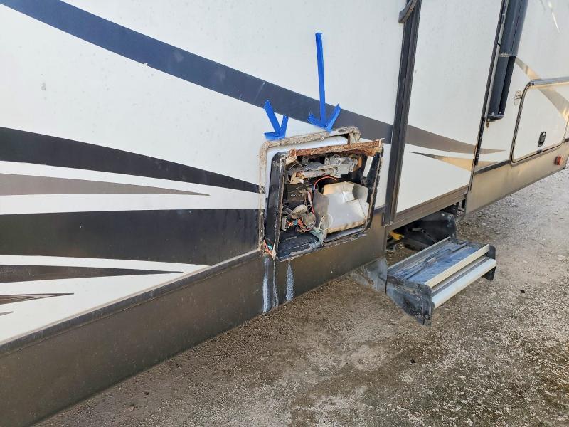 2018 Kodiak Recreational Vehicle (RV)