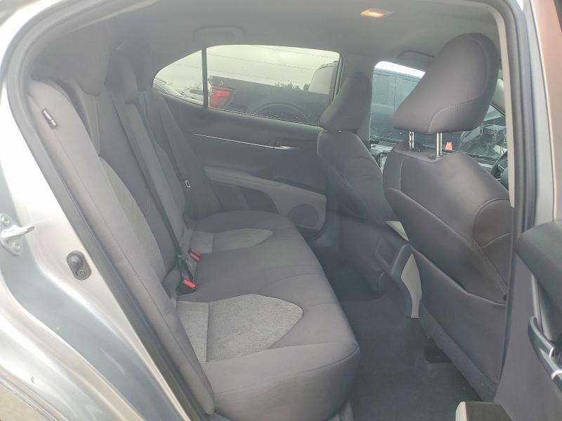 2021 Toyota Camry le