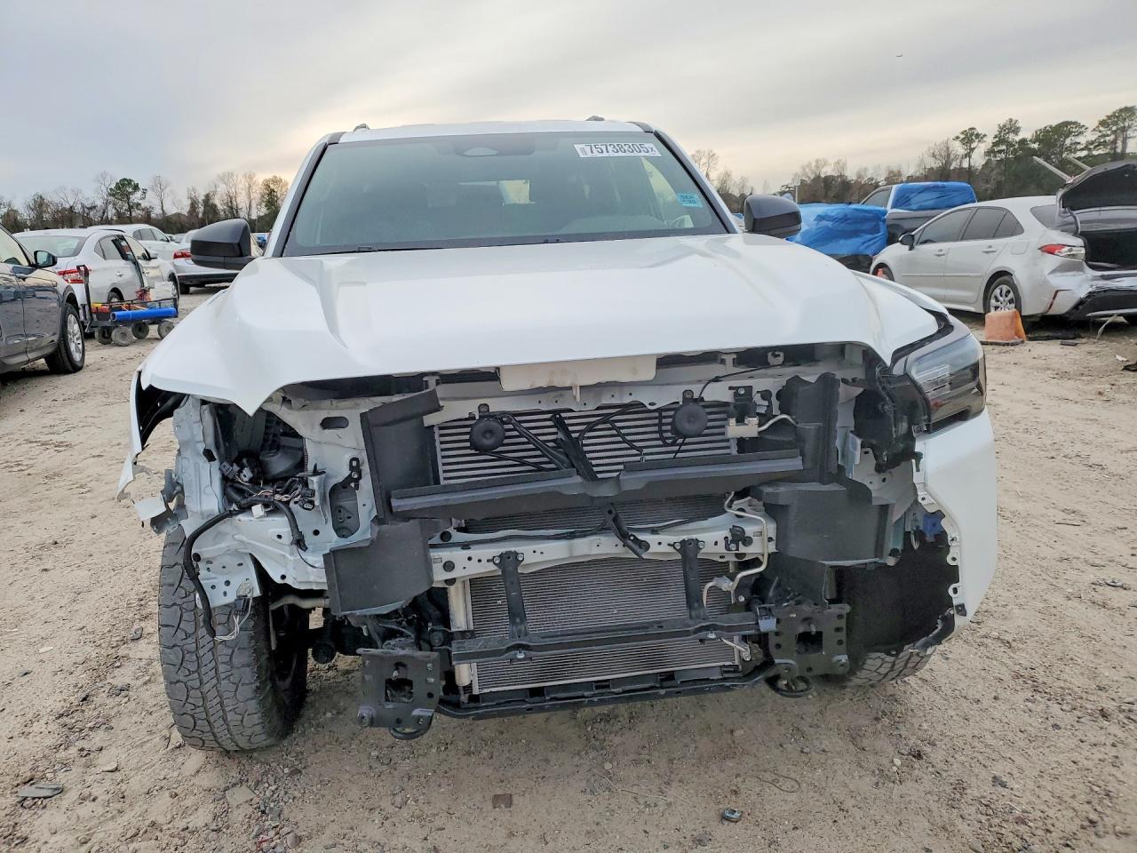 2025 Toyota 4runner SR5