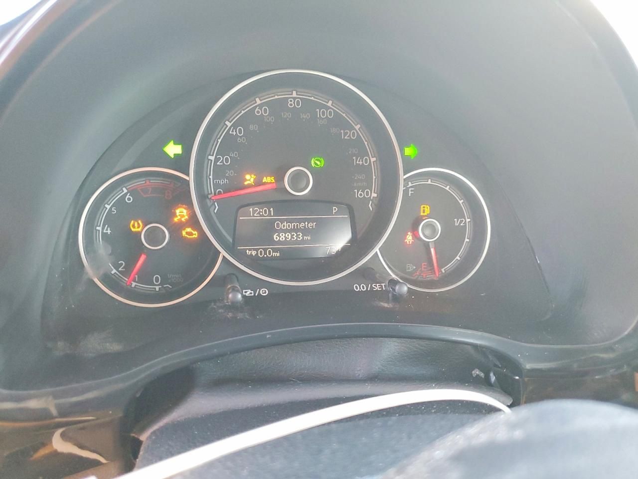 2018 Volkswagen Beetle s