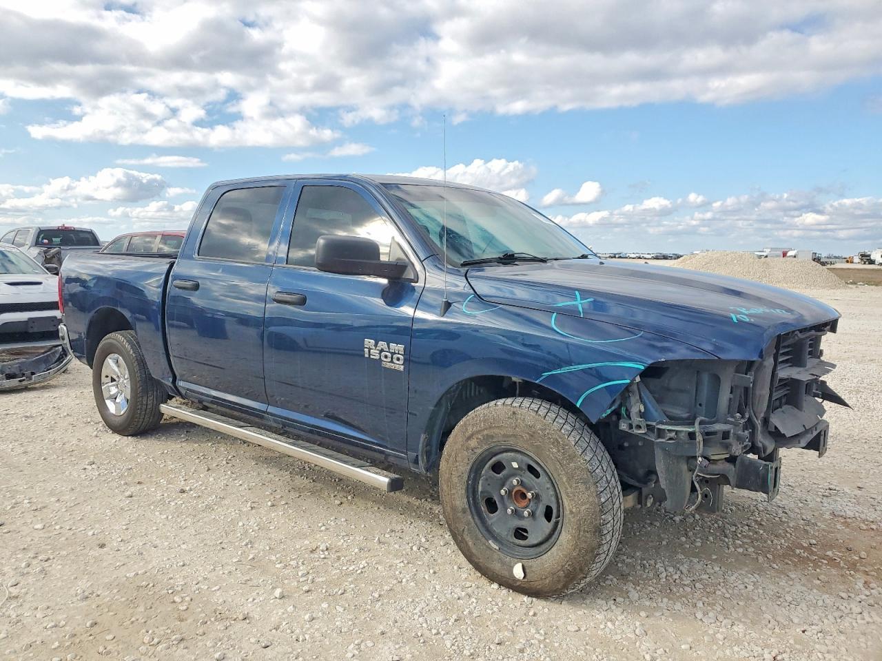 2022 Dodge Ram 1500 Classic slt