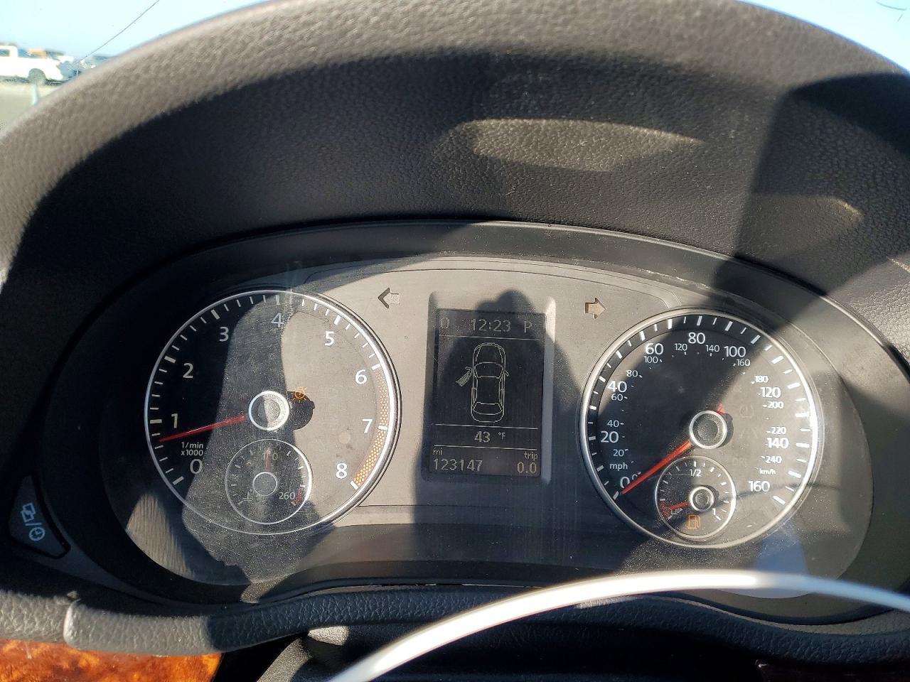 2013 Volkswagen Passat sel