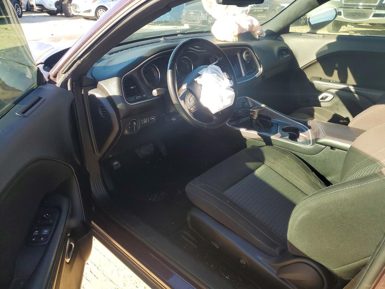 2020 Dodge Challenger sxt