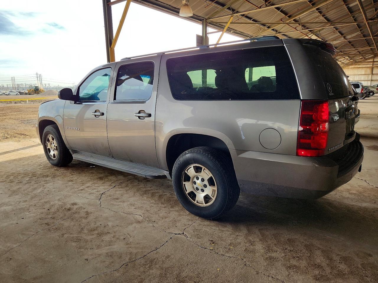 2013 Chevrolet Suburban C1500 ls