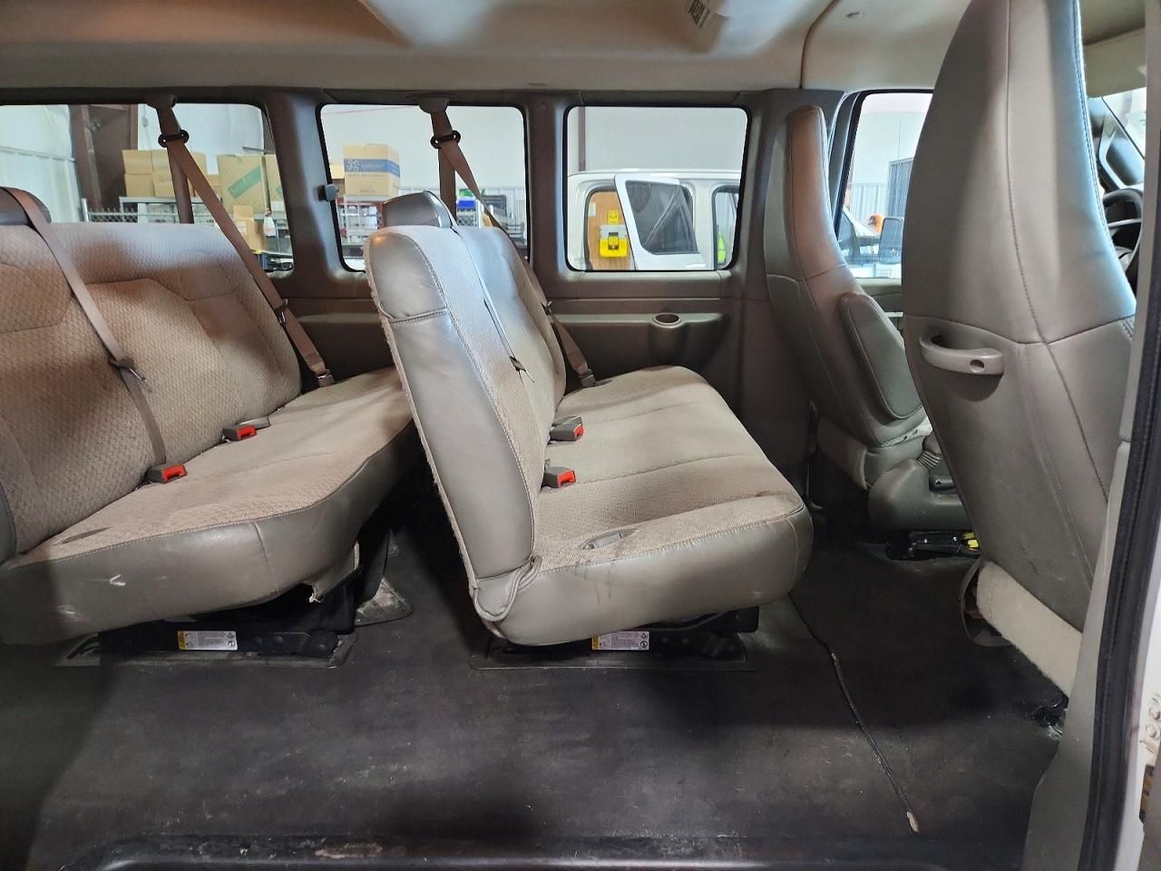 2020 Chevrolet Express G2500 LT