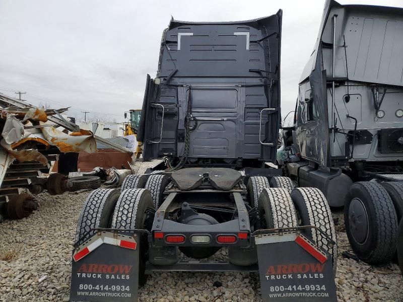 2020 Volvo VNL Semi Truck