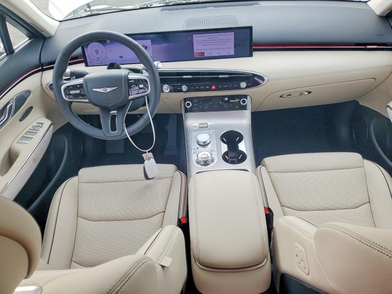 2026 Genesis Gv70