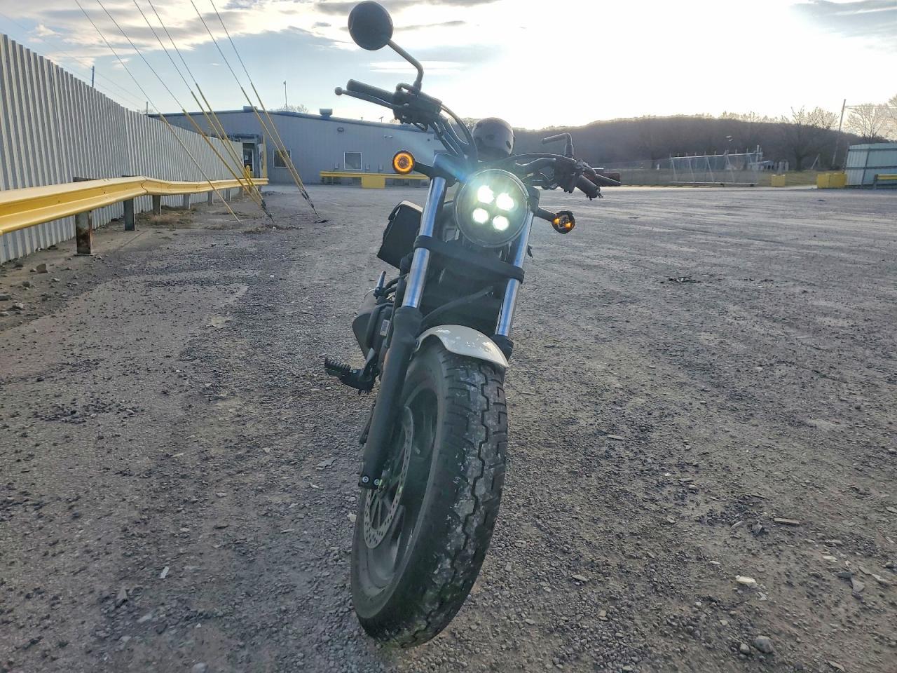 2025 Honda CMX500 A