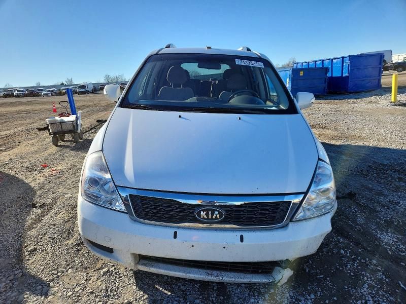 2011 KIA Sedona lx