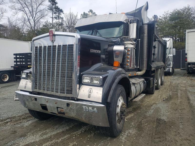 2017 Kenworth W900 Dump Truck