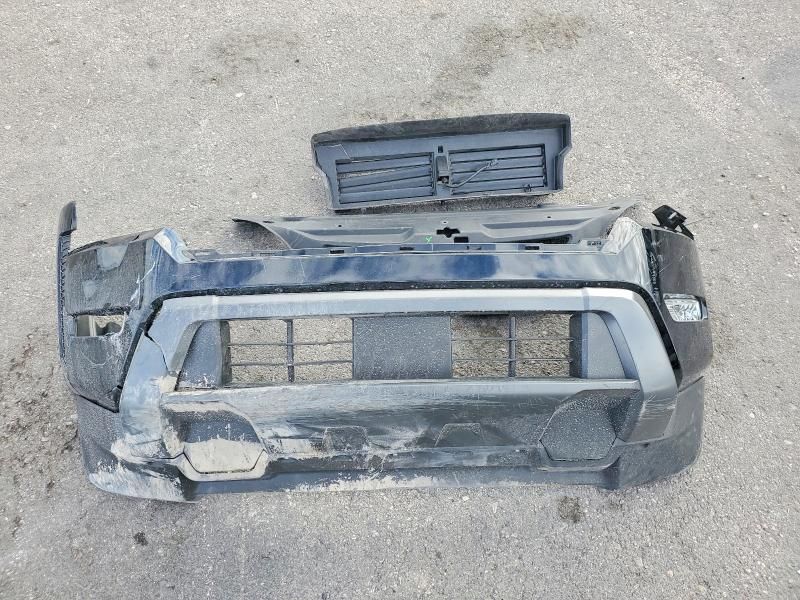 2024 Nissan Frontier