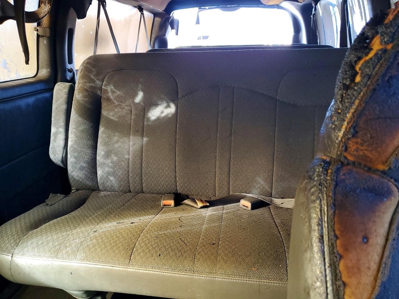 2002 Chevrolet Express G3500