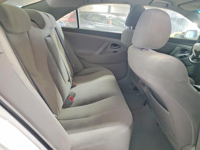 2009 Toyota Camry le